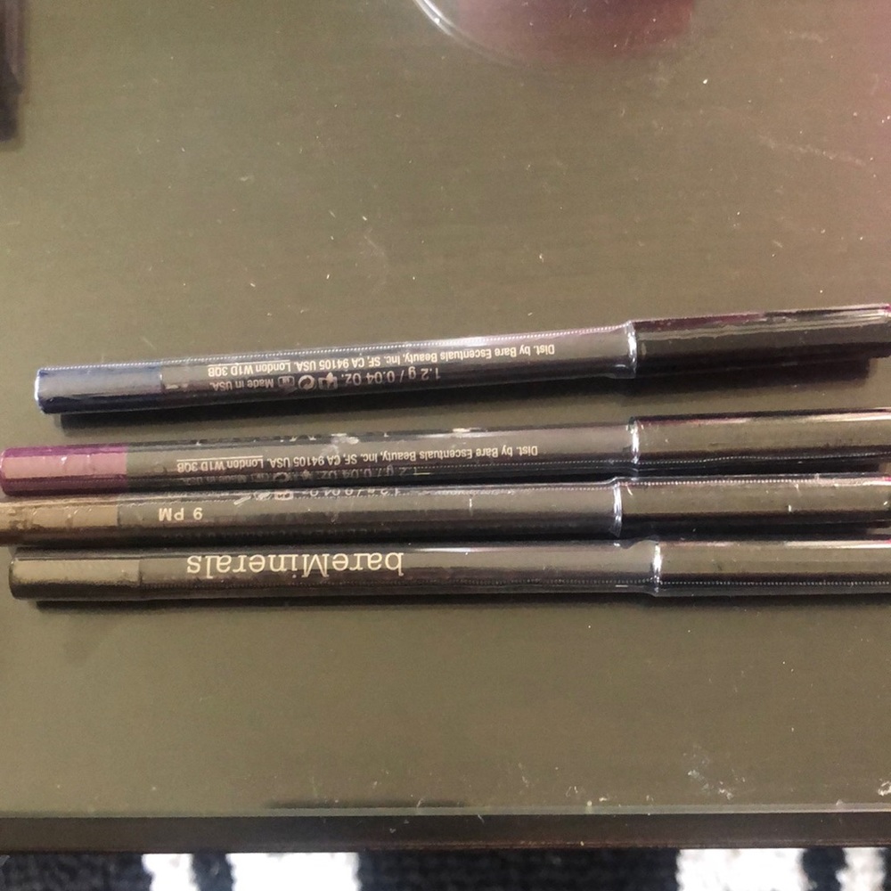 COPY - COPY - New BareMinerals round the clock eyeliner